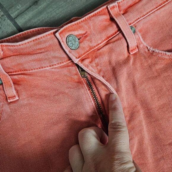 Adriano Goldschmied AG Hailey Cut Off Shorts - Picture 3 of 9